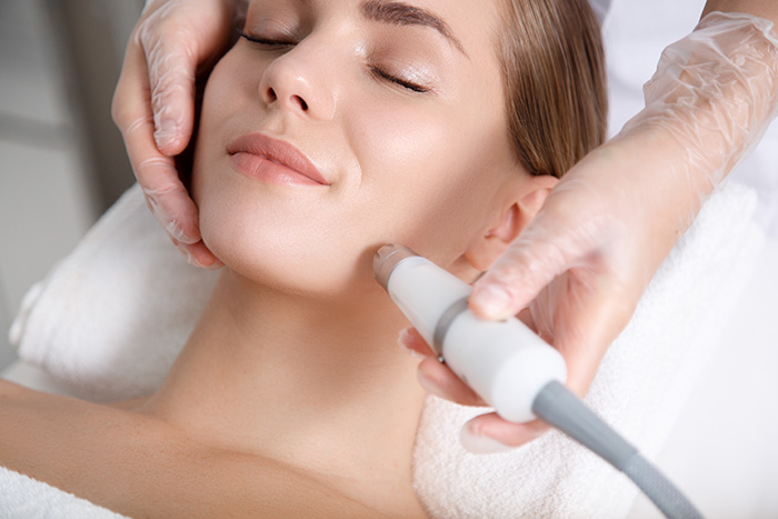 What Are The Pros and Cons Of Laser Skin Treatments?